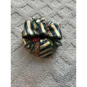 Empire Candle Jar Topper Cap Ceramic Christmas Green Bow Pinecone Mistletoe